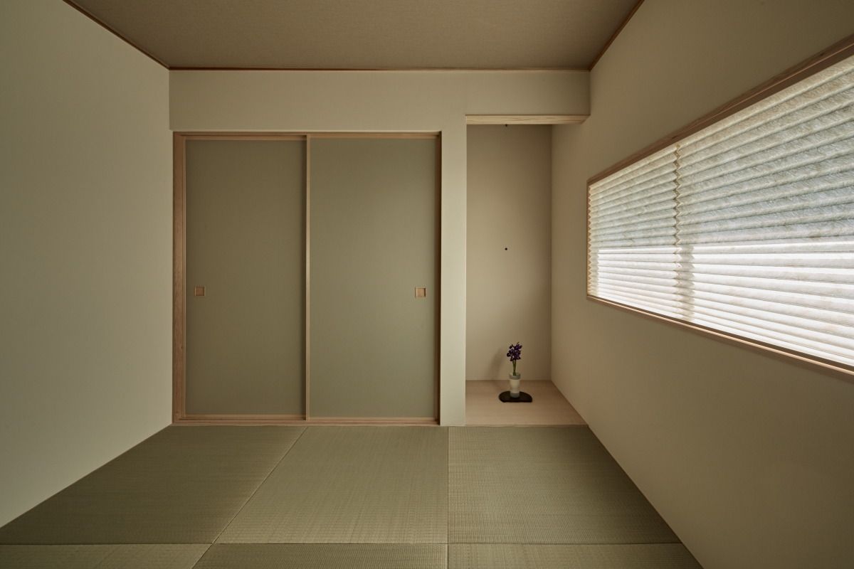 校舎がみえる家, toki Architect design office toki Architect design office モダンスタイルの寝室 和室,畳