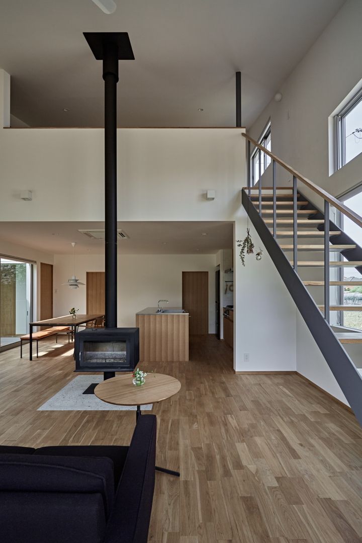ホワイエのある家, toki Architect design office toki Architect design office Livings de estilo moderno