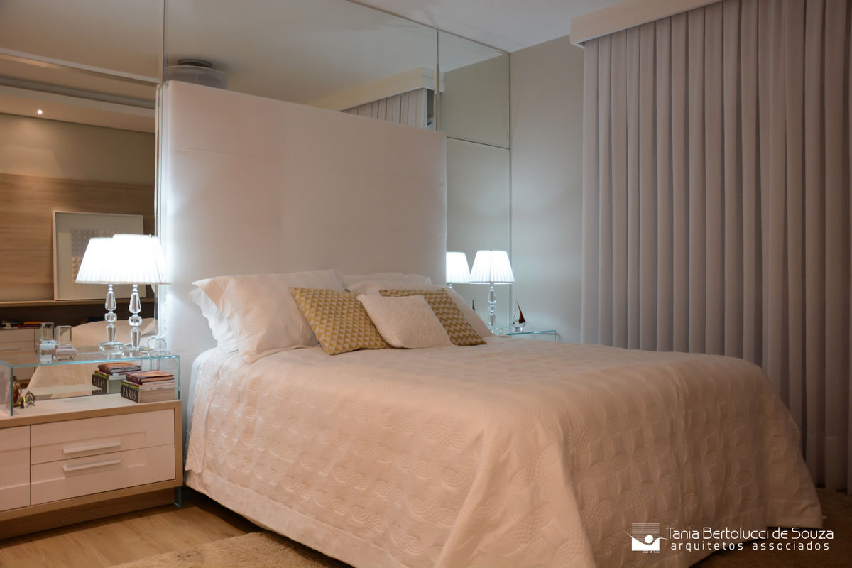 Residência Felipe de Oliveira, Tania Bertolucci de Souza | Arquitetos Associados Tania Bertolucci de Souza | Arquitetos Associados Modern style bedroom