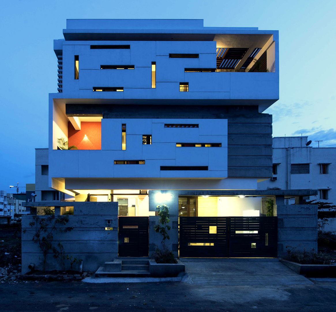 UMA GOPINATH RESIDENCE, Muraliarchitects Muraliarchitects モダンな 家