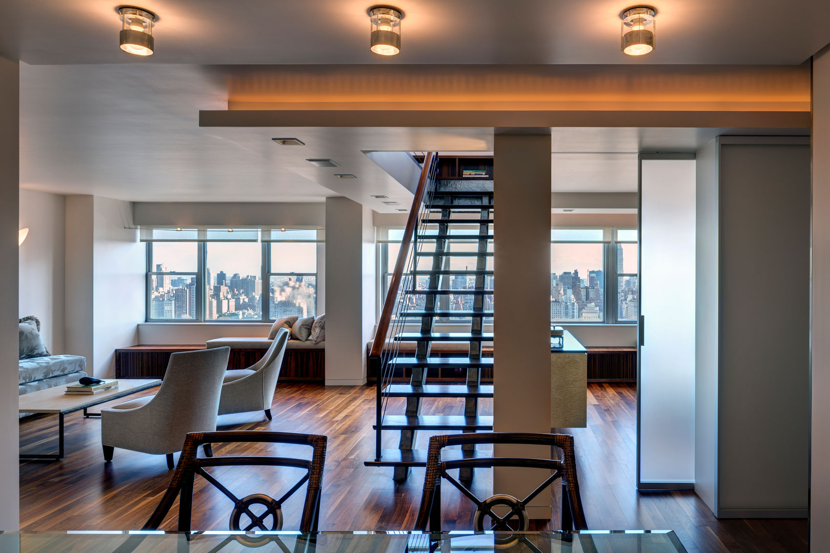 Richman Duplex Apartment, New York, Lilian H. Weinreich Architects Lilian H. Weinreich Architects Modern living room