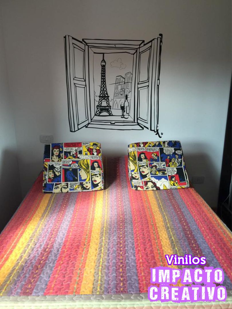 Vinilo ventana Paris Vinilos Freaks Dormitorios de estilo moderno Camas y cabeceras