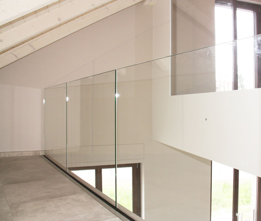 Ristrutturazione Edificio Unifamiliare, Fabio Ricchezza architetto Fabio Ricchezza architetto Modern study/office Glass