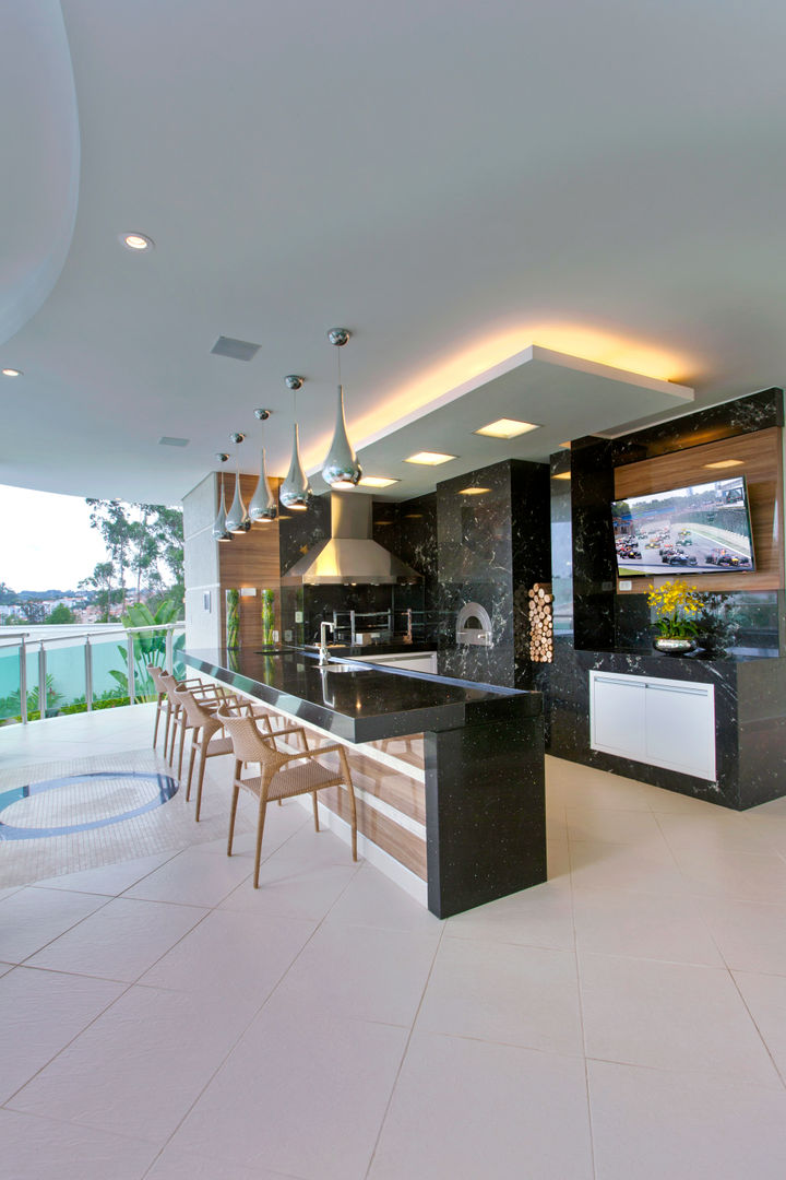 homify Modern balcony, veranda & terrace Marble