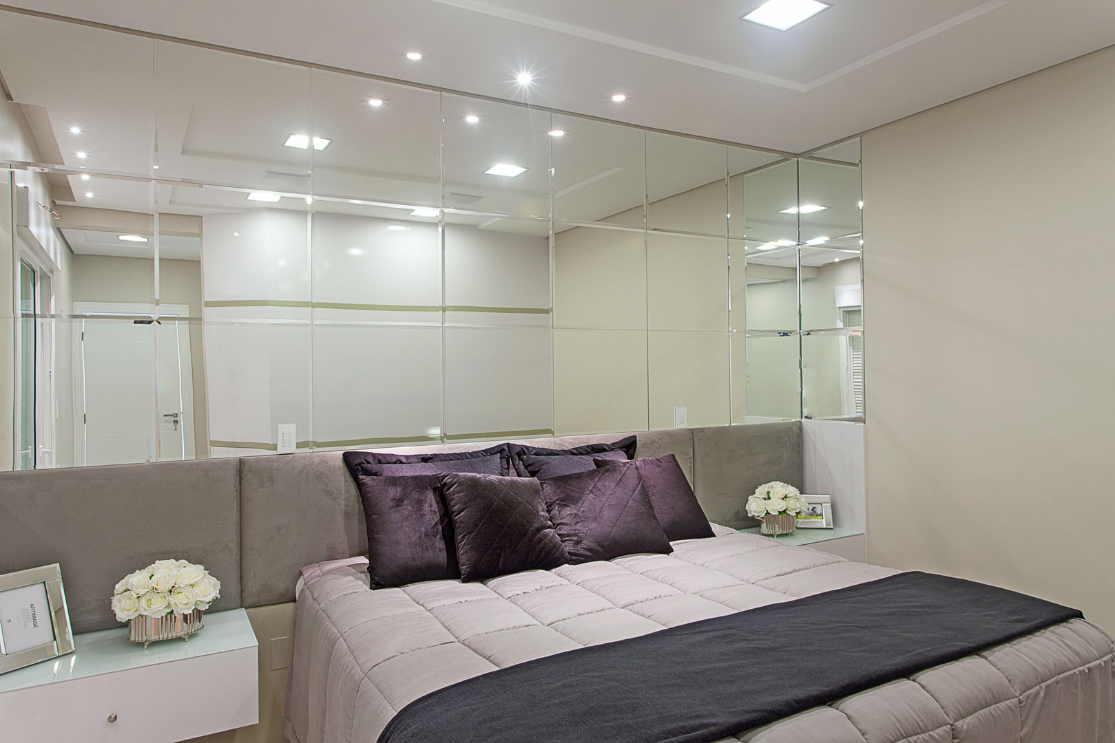 homify Modern style bedroom