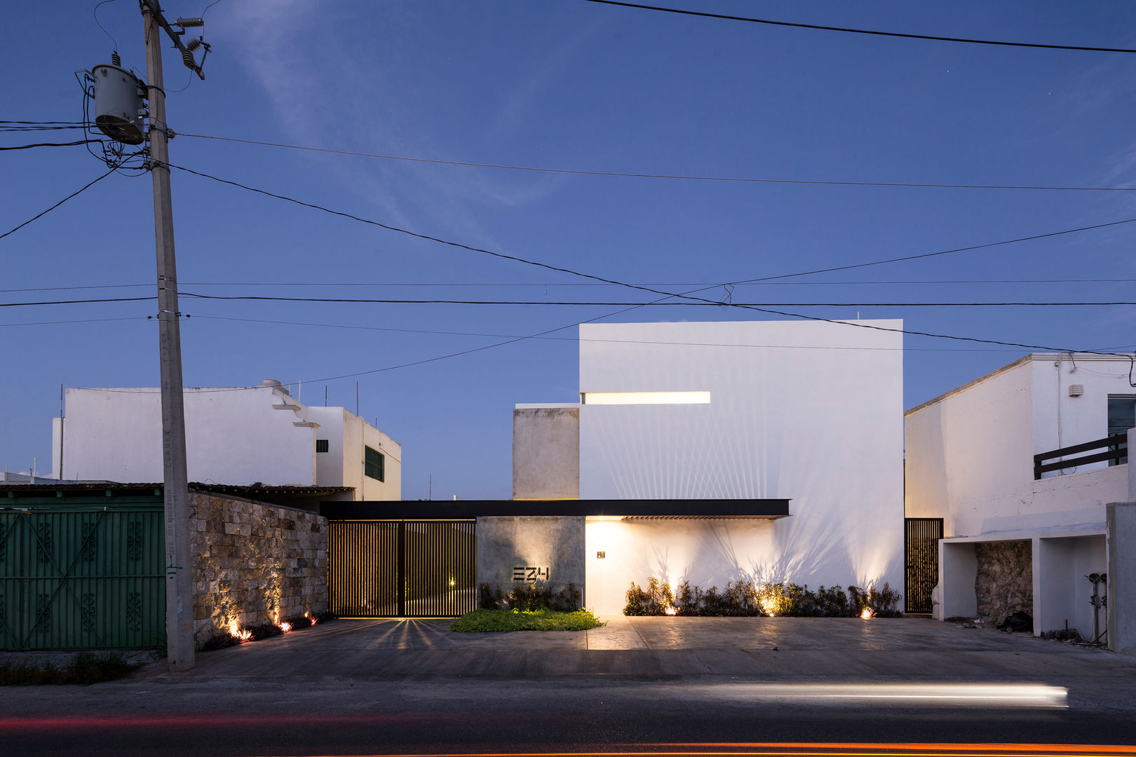 EZ4, P11 ARQUITECTOS P11 ARQUITECTOS Rumah Modern