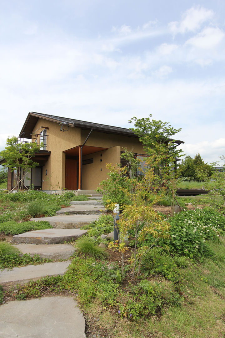 八ヶ岳を望む家, 藤松建築設計室 藤松建築設計室 Jardins escandinavos Plantas e flores