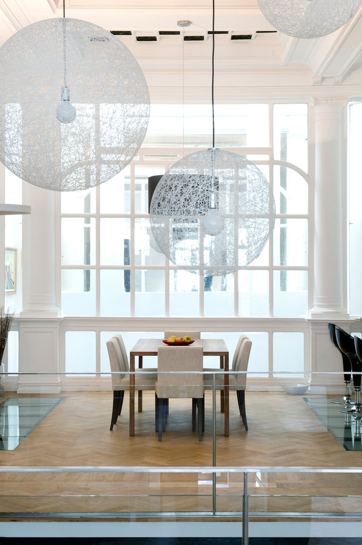 Fabriques, BE-DESIGNER BE-DESIGNER Modern dining room