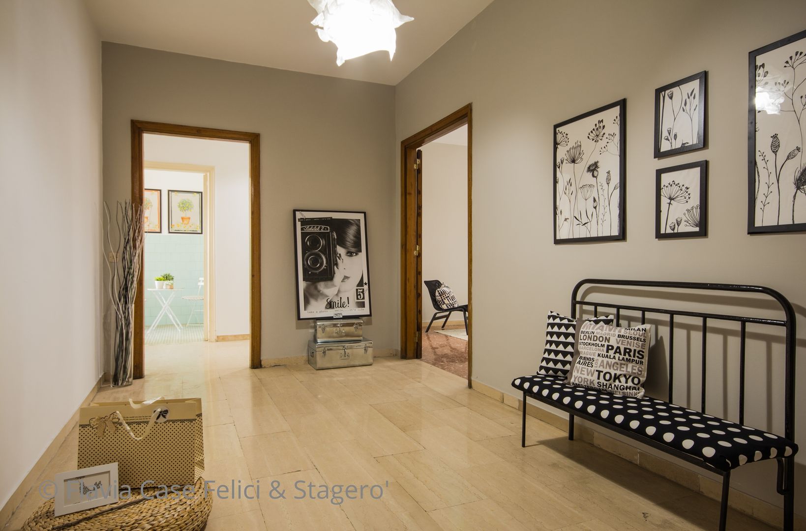 Home Staging a Ponte Milvio, Flavia Case Felici Flavia Case Felici راهرو سبک کلاسیک، راهرو و پله