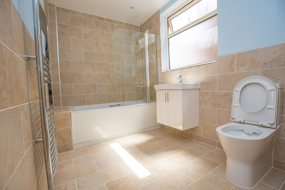 And a brand new bathroom whilst we're at it! homify Moderne Badezimmer bathroom sink,bathroom floor,bathroom furniture