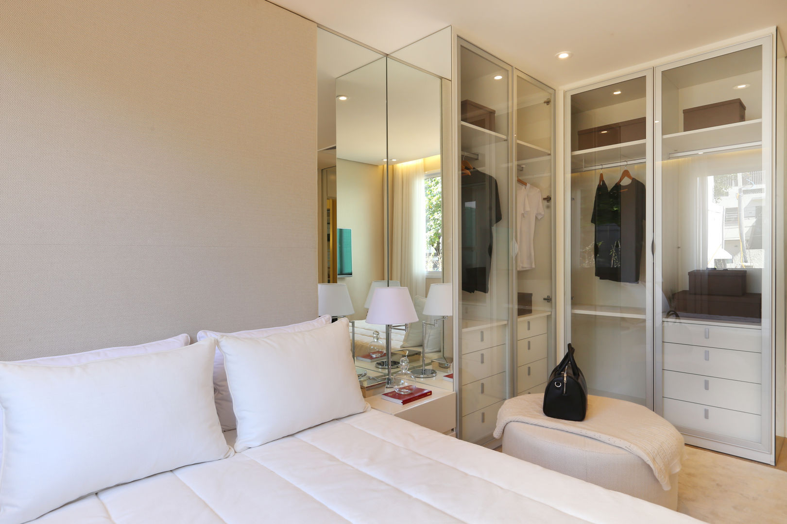 homify Closets de estilo minimalista