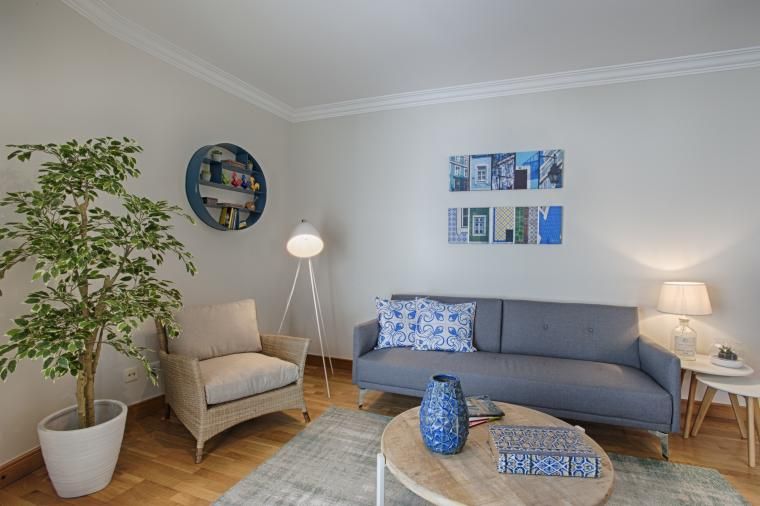 APARTAMENTO TURÍSTICO ARROIOS - LISBOA, TRAÇO 8 INTERIORES TRAÇO 8 INTERIORES 모던스타일 거실