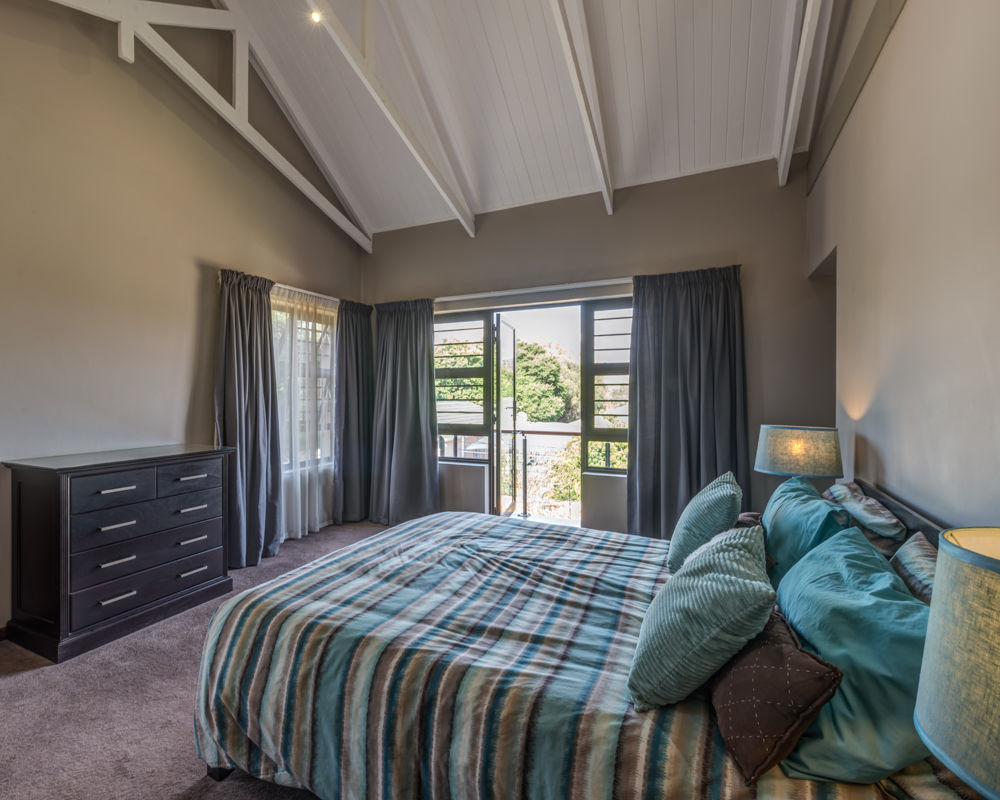 Main Bedroom homify Country style bedroom