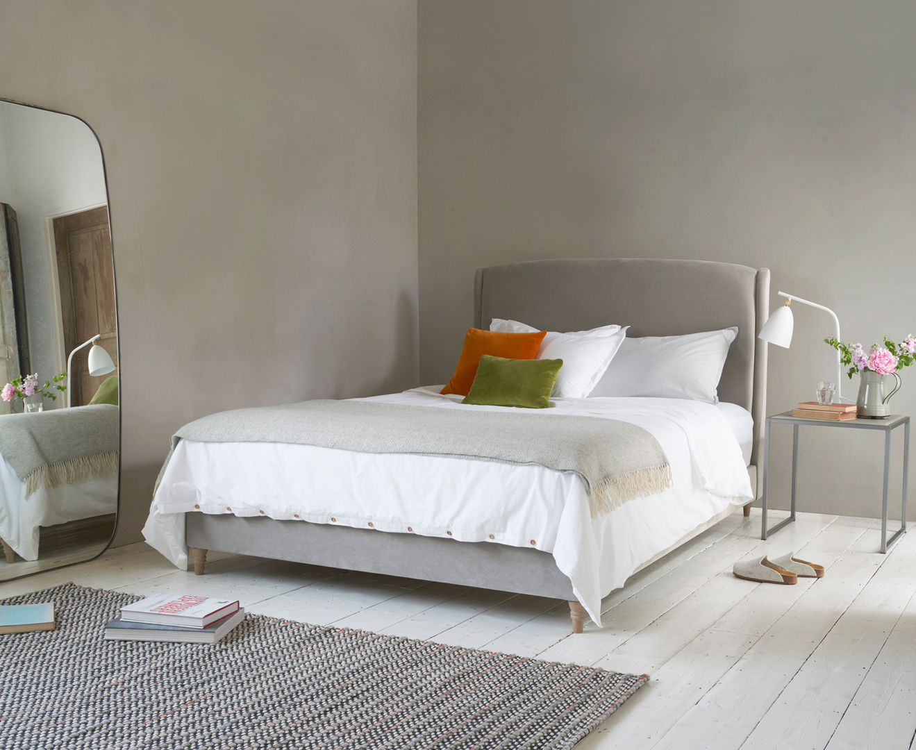 Dazzler bed Loaf Modern style bedroom Textile Amber/Gold Beds & headboards