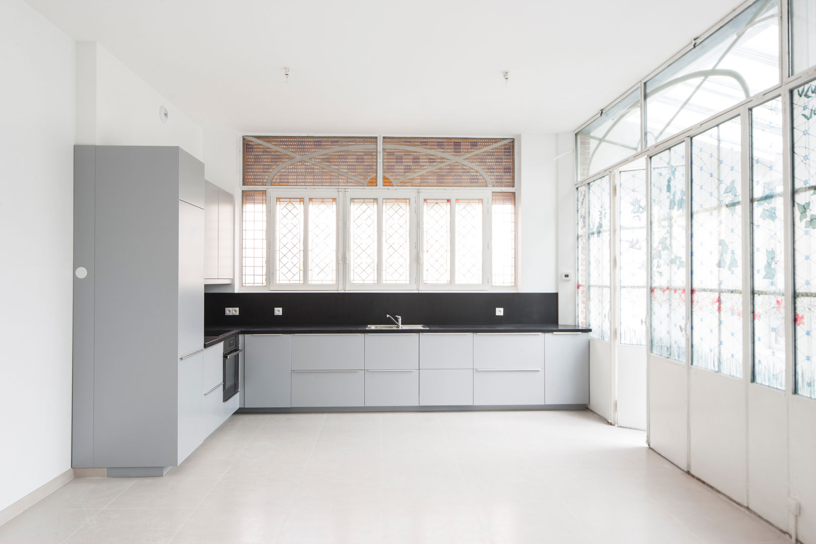 Cuisine homify Cuisine industrielle Bois Effet bois OOa,olivier,olindo,architecte,paris,montrouge,loft,usine,industriel,extension,rénovation,cuisine