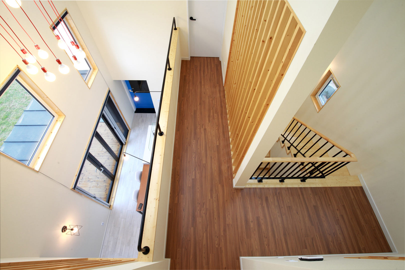 세아이의 보물섬 - 이천 지석리주택, 주택설계전문 디자인그룹 홈스타일토토 주택설계전문 디자인그룹 홈스타일토토 Коридор, прихожая и лестница в модерн стиле