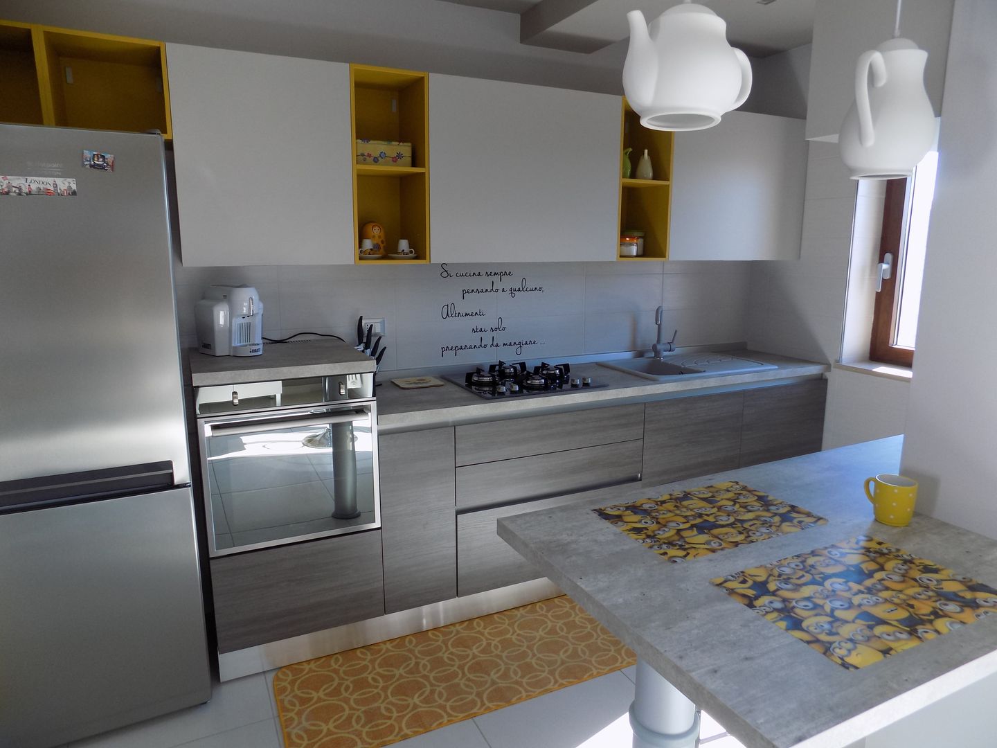 The Kitchen Minions, Cucine e Design Cucine e Design Dapur Modern Lighting