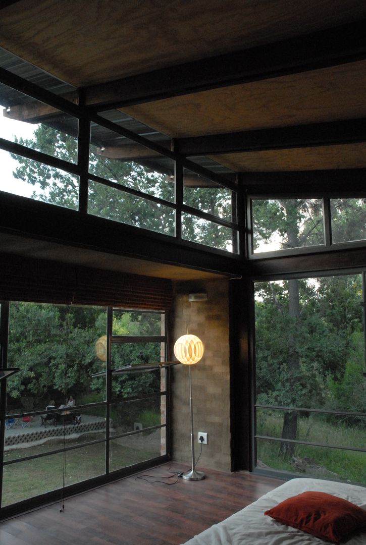 Forest Edge Guest House, Clarens Reinier Brönn Architects & Associates Industrial style bedroom