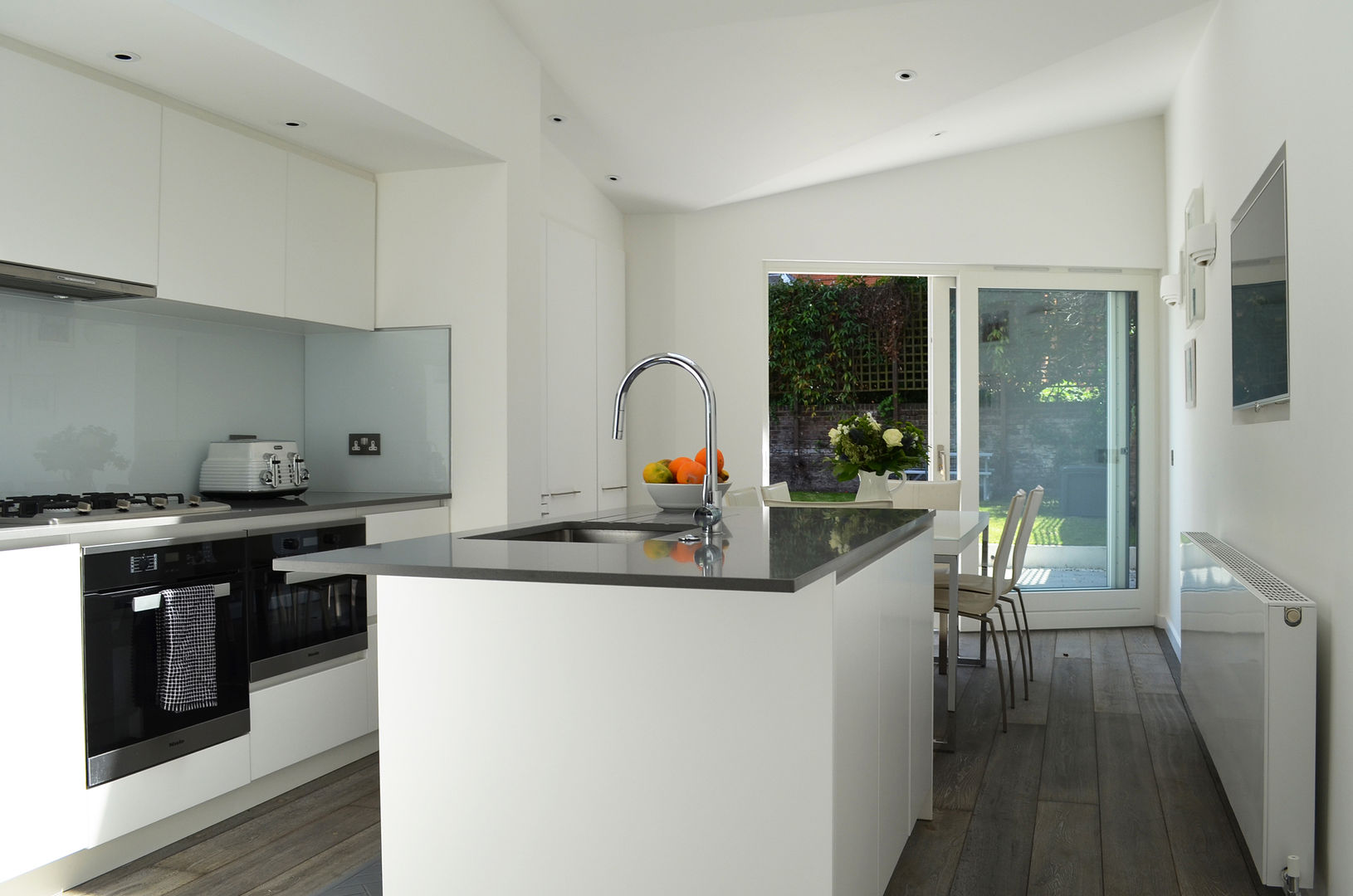 South Hill Park, Belsize Architects Belsize Architects Modern kitchen