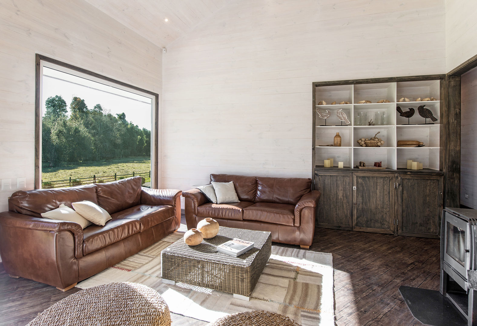 CASA RH, ESTUDIO BASE ARQUITECTOS ESTUDIO BASE ARQUITECTOS Living room Wood Wood effect