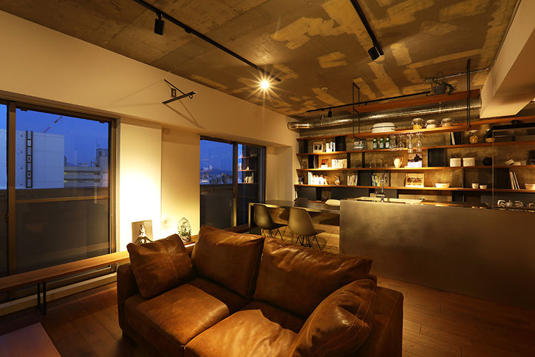 本に囲まれて暮らす家, SWITCH&Co. SWITCH&Co. Eclectic style living room