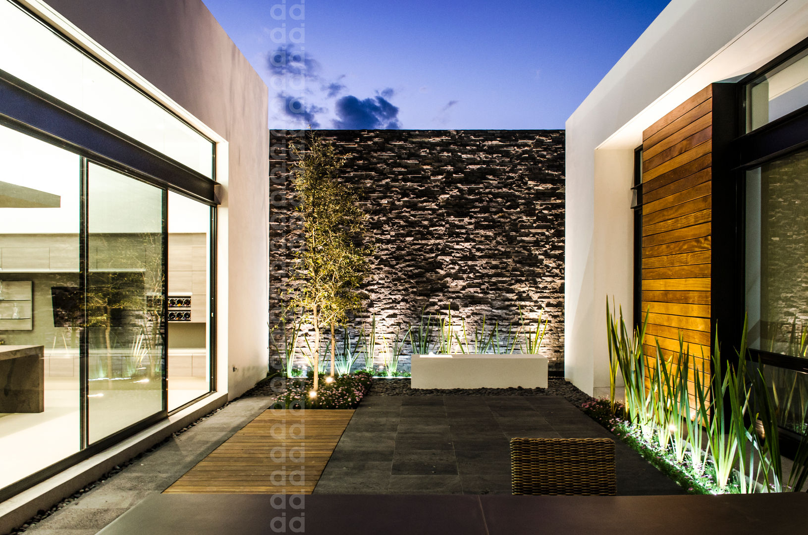 CASA AGR homify Balcones y terrazas modernos