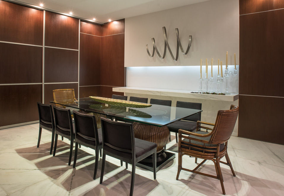 homify Modern dining room