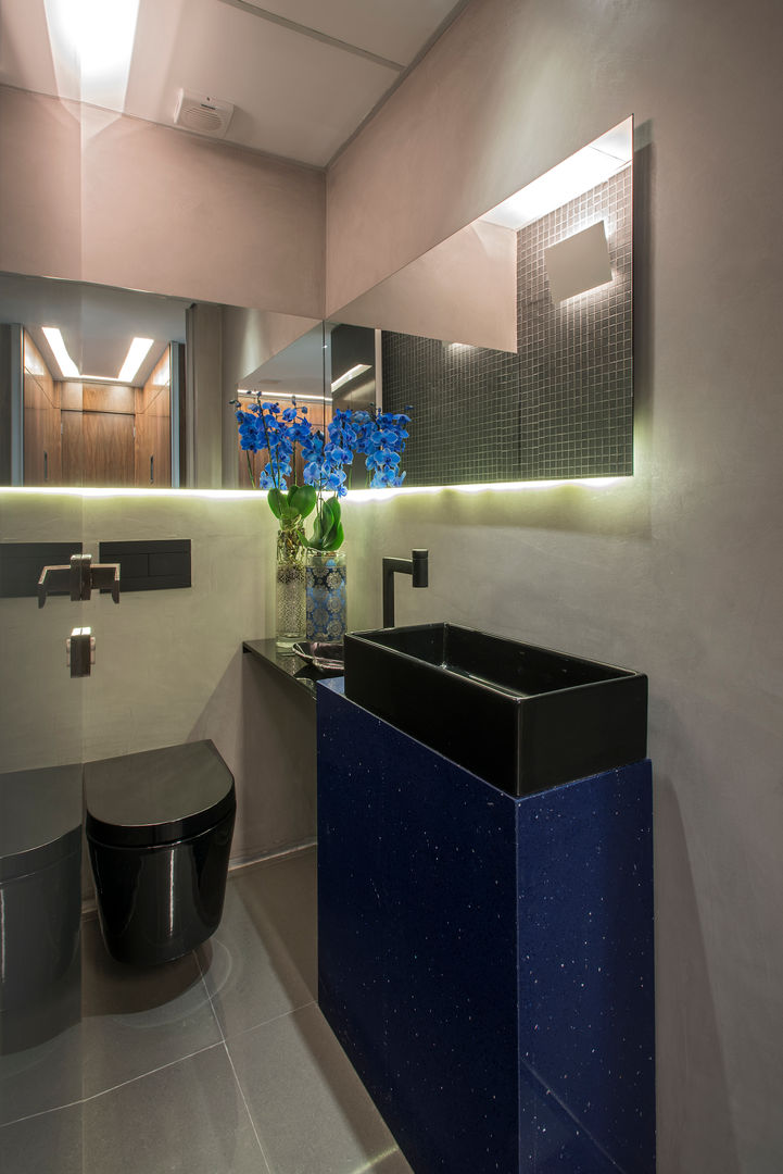 homify Modern style bathrooms