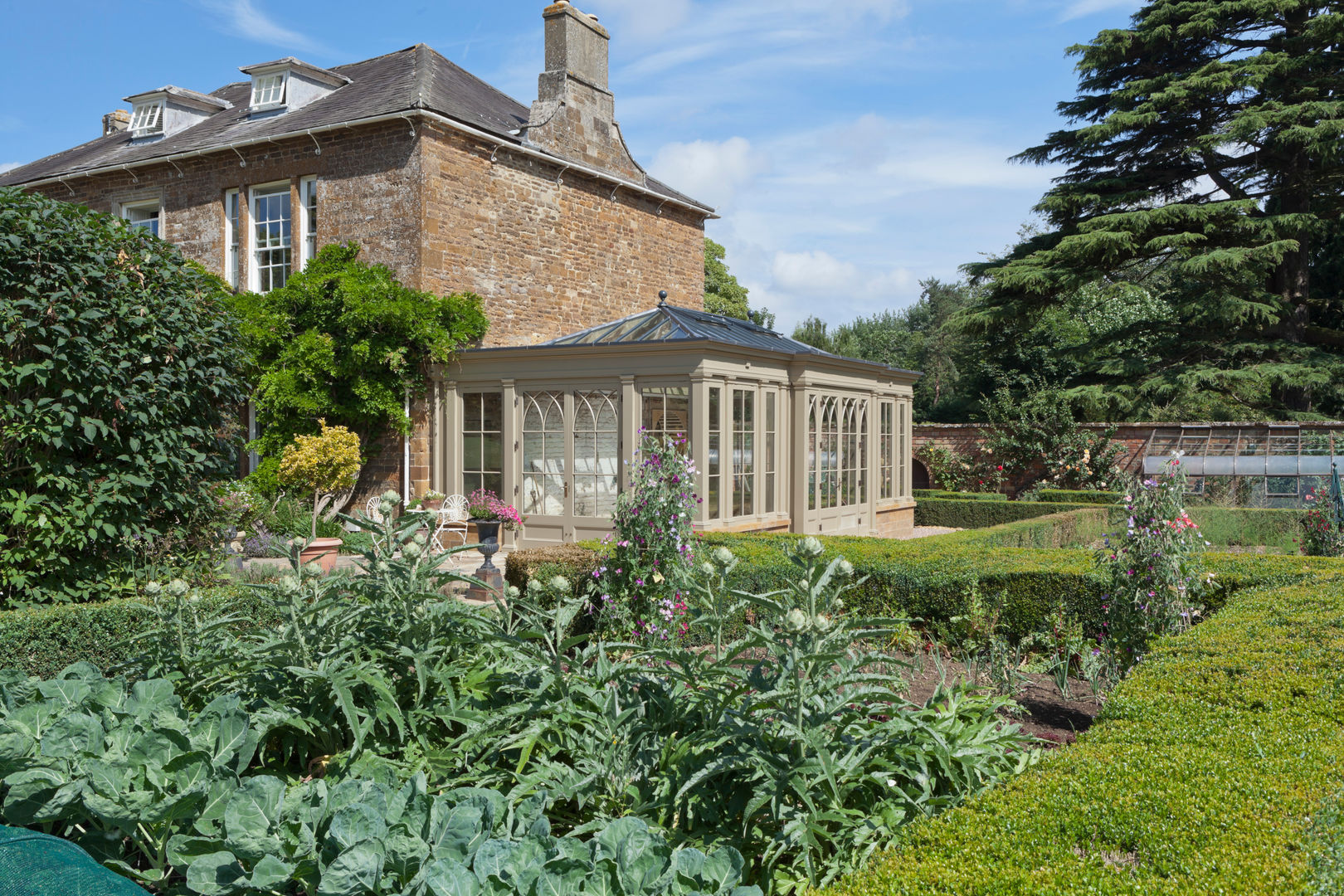 Orangery For A Country House Vale Garden Houses 클래식스타일 온실 우드 우드 그레인 conservatory,orangery,garden room,glass house,rooflight,roof lantern,glass,glazing