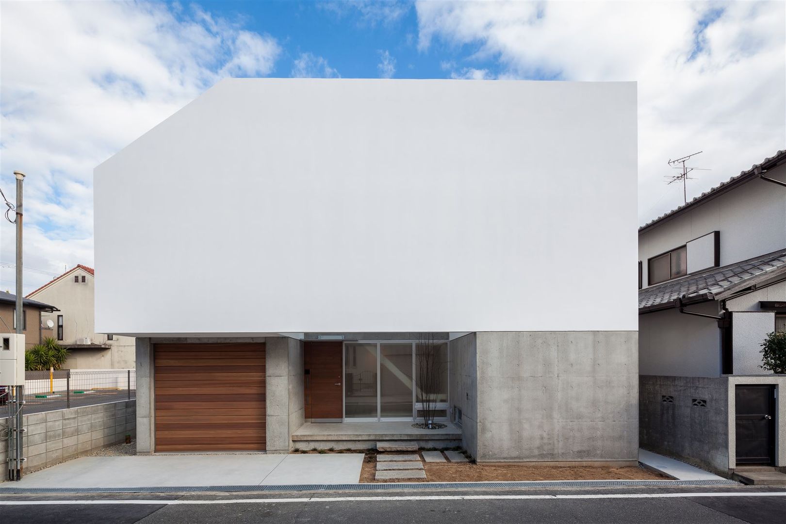 梅ノ木の家, 有限会社ミサオケンチクラボ 有限会社ミサオケンチクラボ Modern houses Reinforced concrete