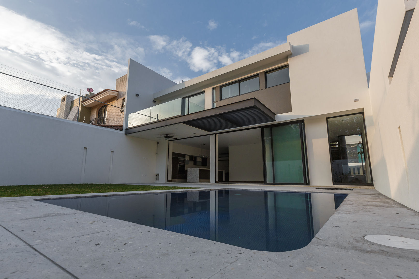 Vistas del Sol, 2M Arquitectura 2M Arquitectura Pool