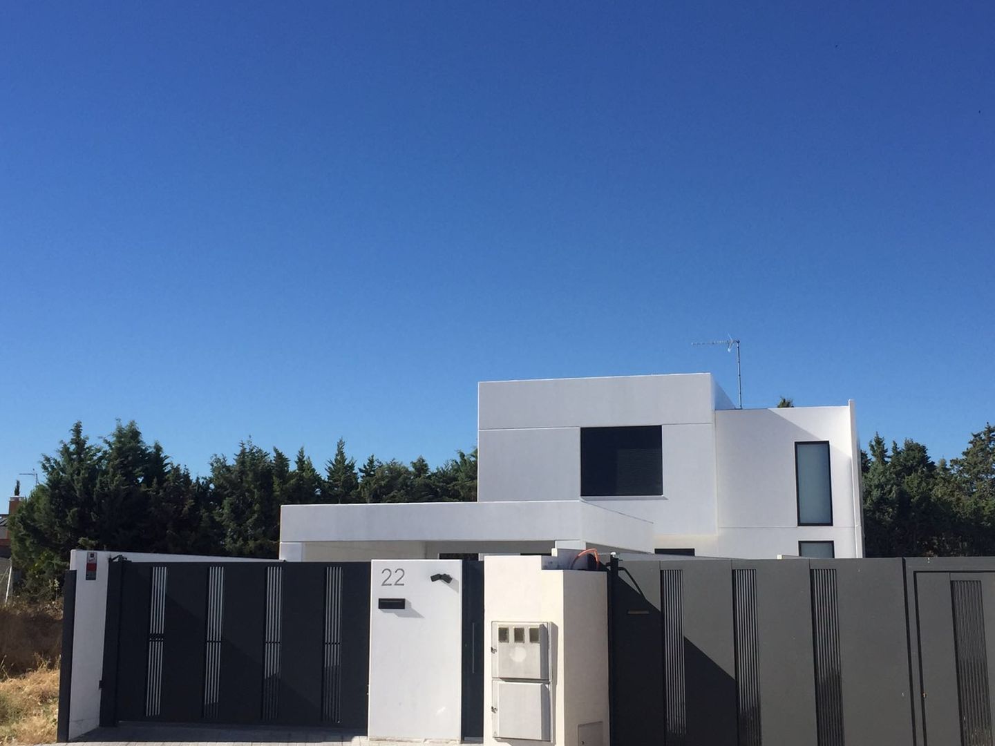 Cerramiento y fachada de hormigón homify Casas prefabricadas Concreto