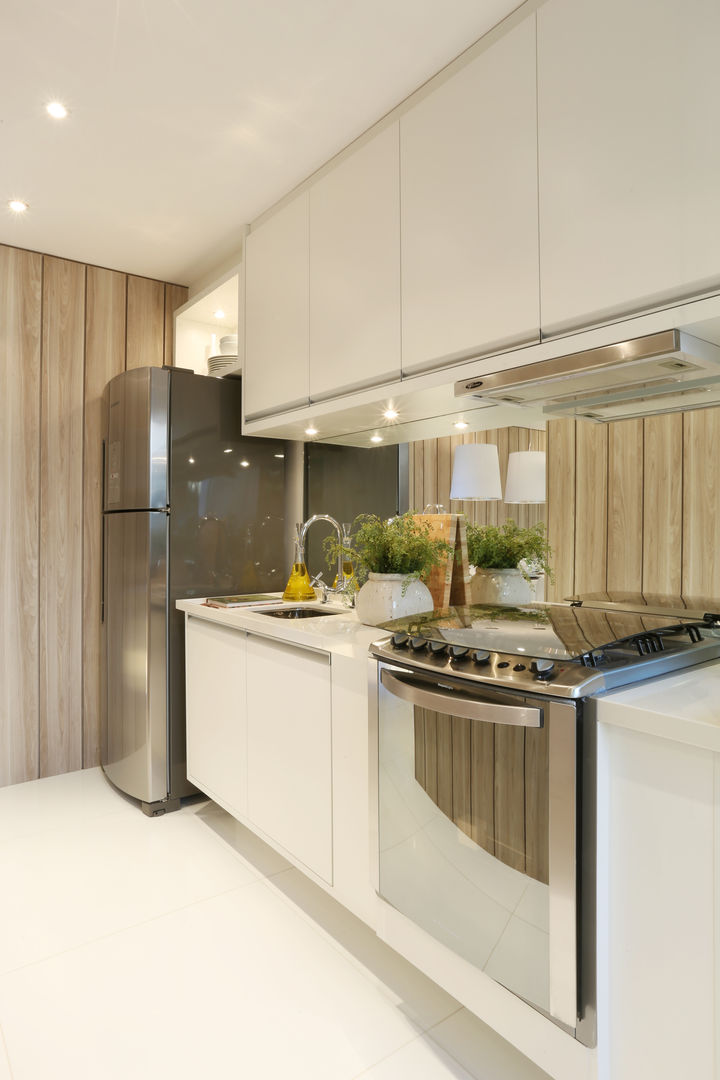 homify Modern kitchen