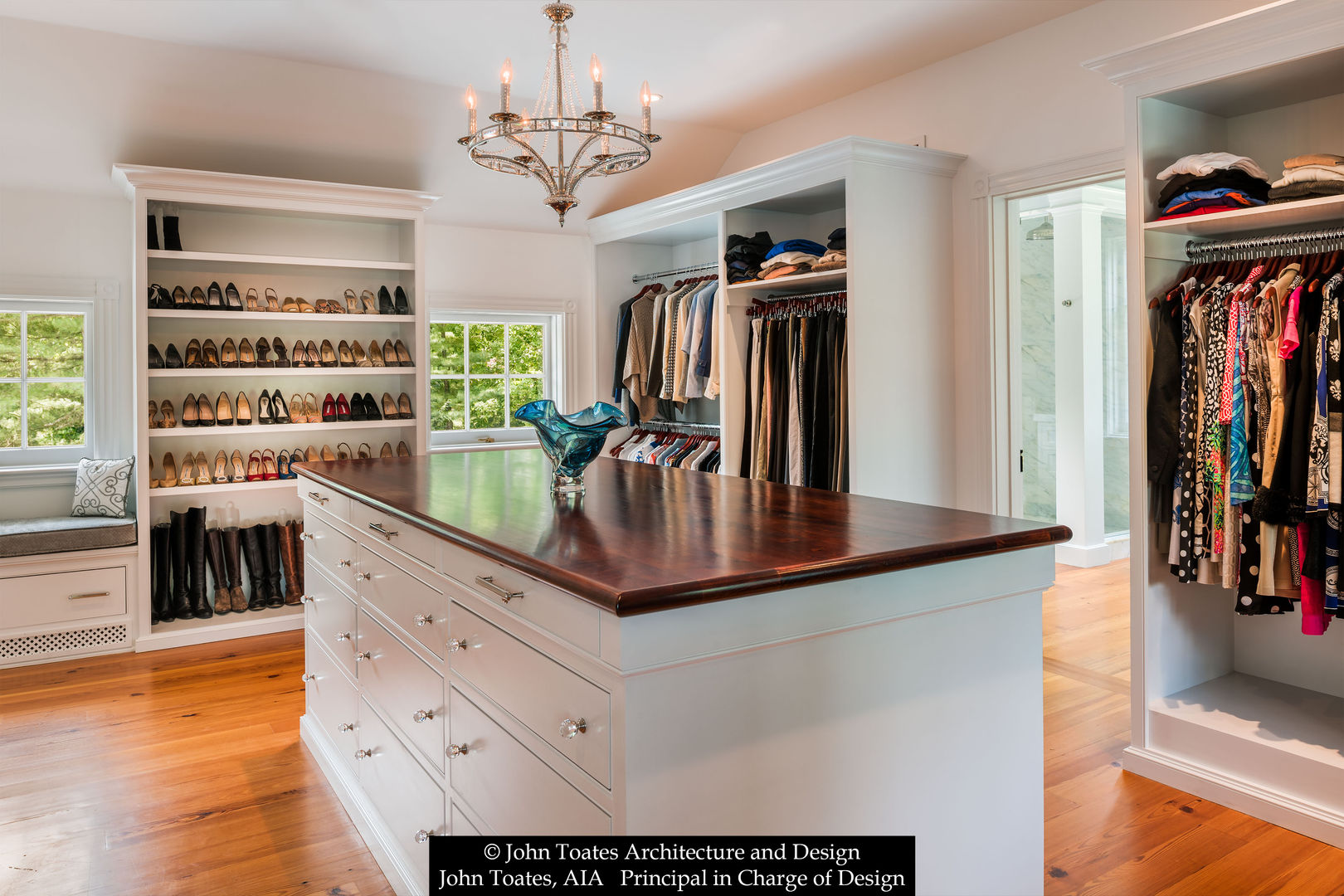 Historic Flourtown Addition, John Toates Architecture and Design John Toates Architecture and Design Closets