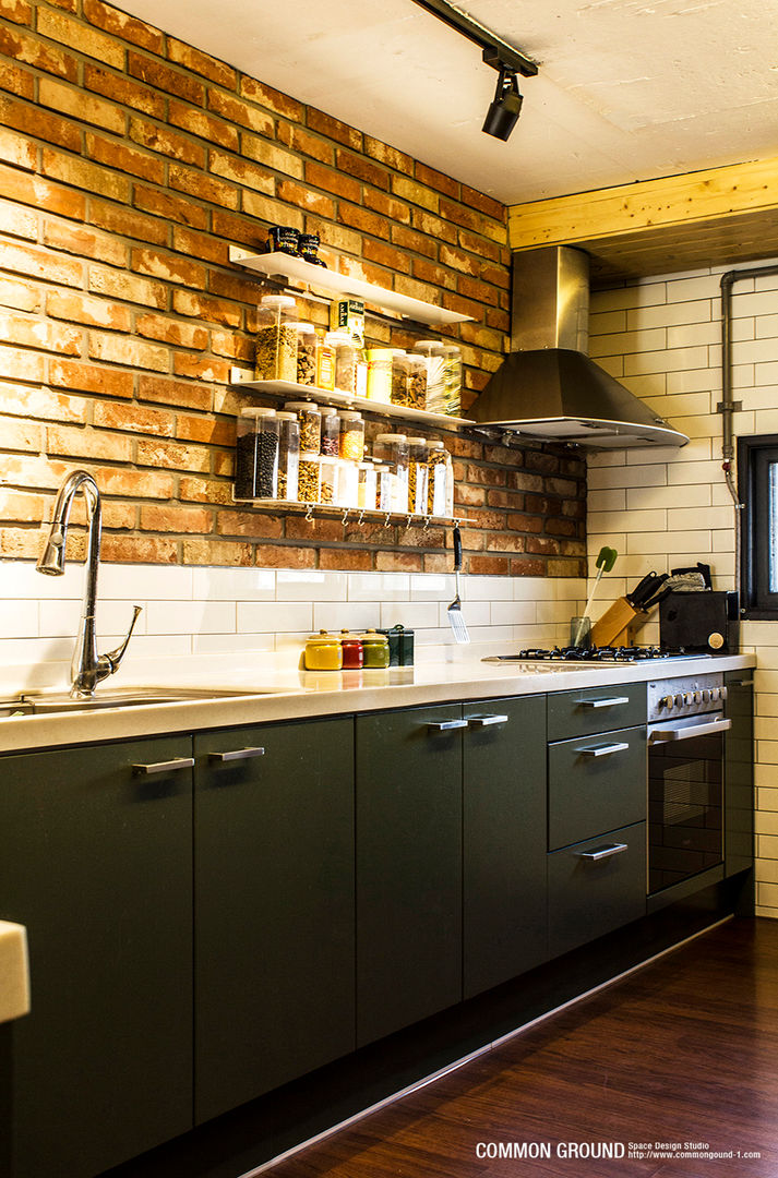 homify Industrial style kitchen