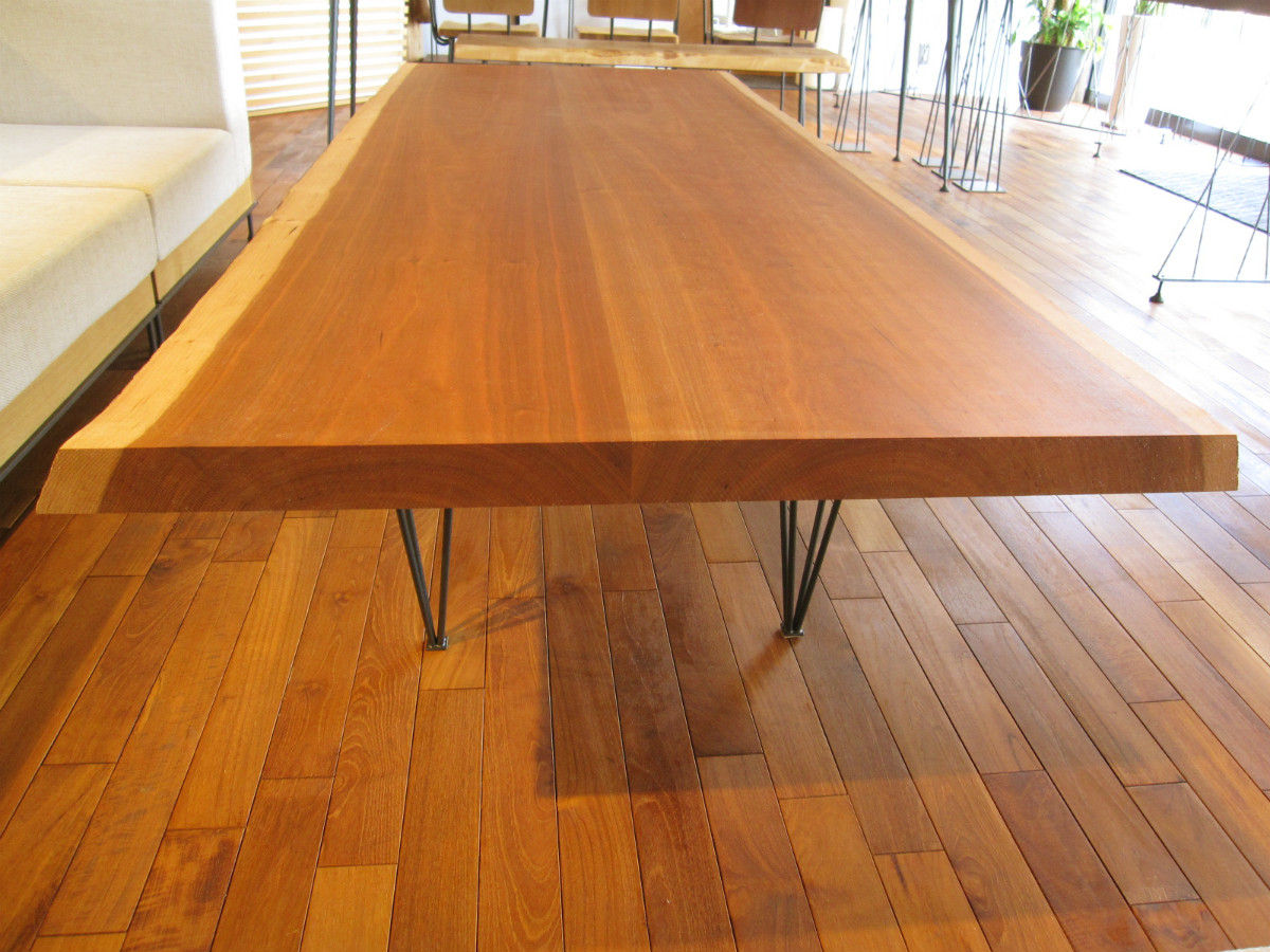 無垢 一枚板 ローテーブル（ブラックチェリー） | homify