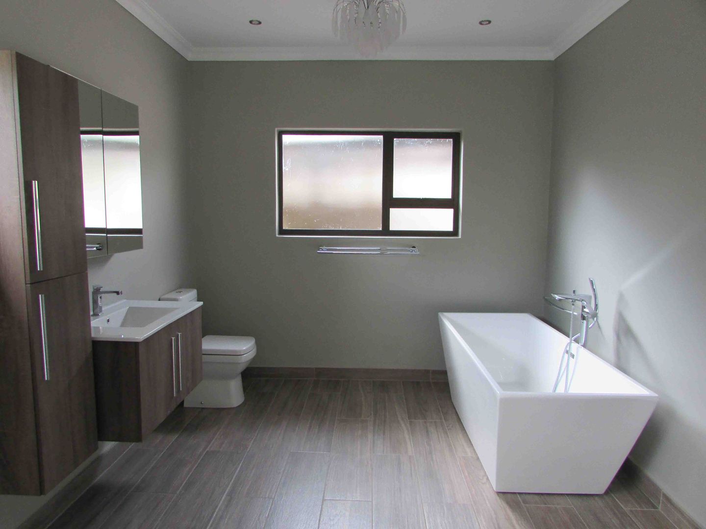 House Alterations, Internal Refurbishment and Extentions, DG Construction DG Construction Minimalist Banyo