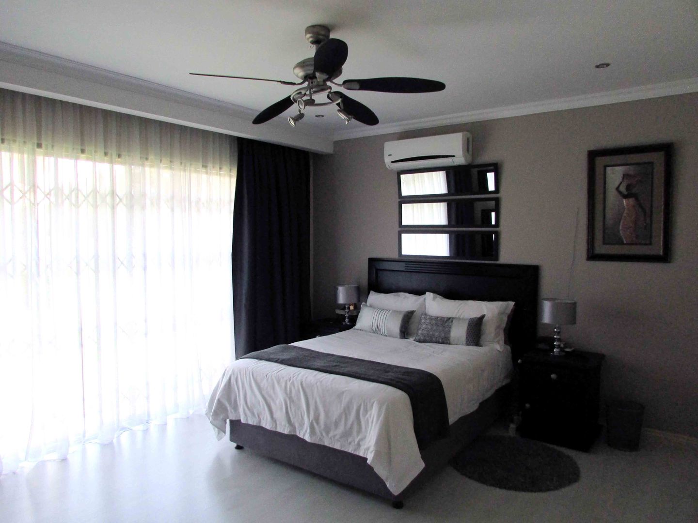 Extentions and Renovations, DG Construction DG Construction Modern style bedroom