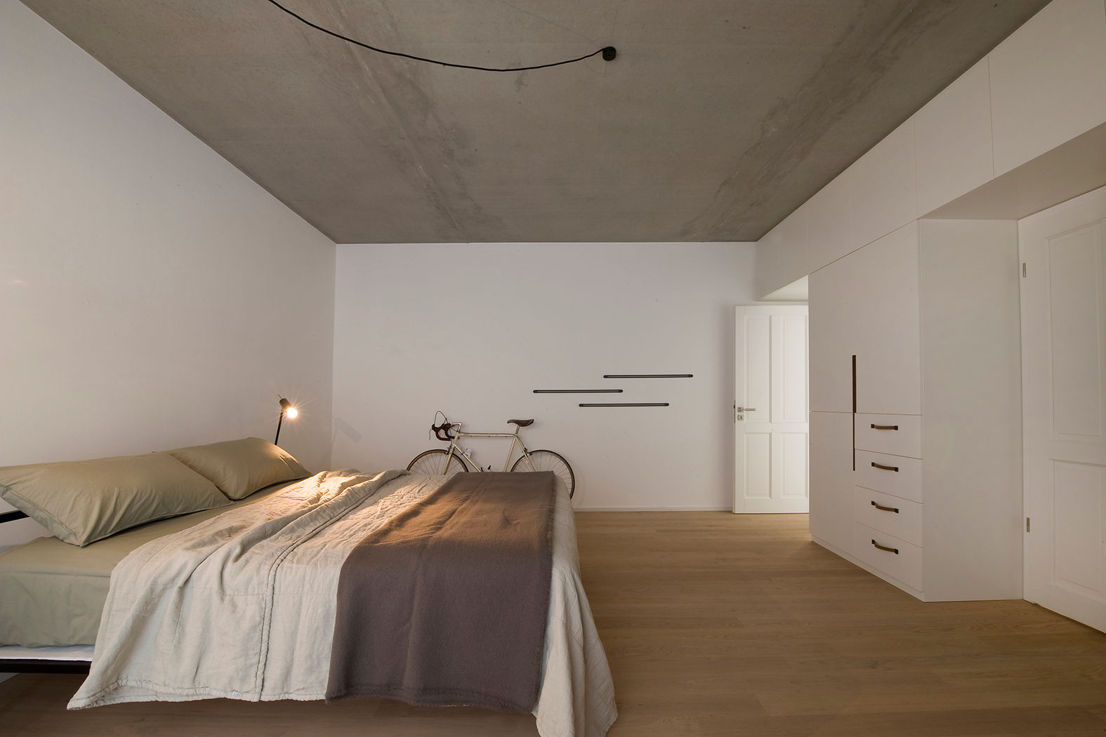 Bedroom INpuls interior design & architecture Bedroom