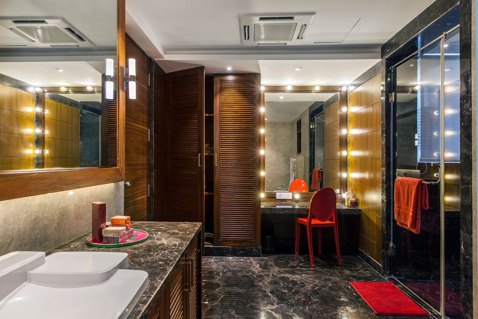 'The Art Apartment', freedom of design freedom of design Eclectic style bathroom Marble