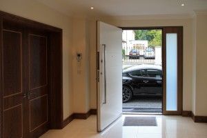 Latest front door trends, FORT Engineering FORT Engineering Portas e janelas modernas