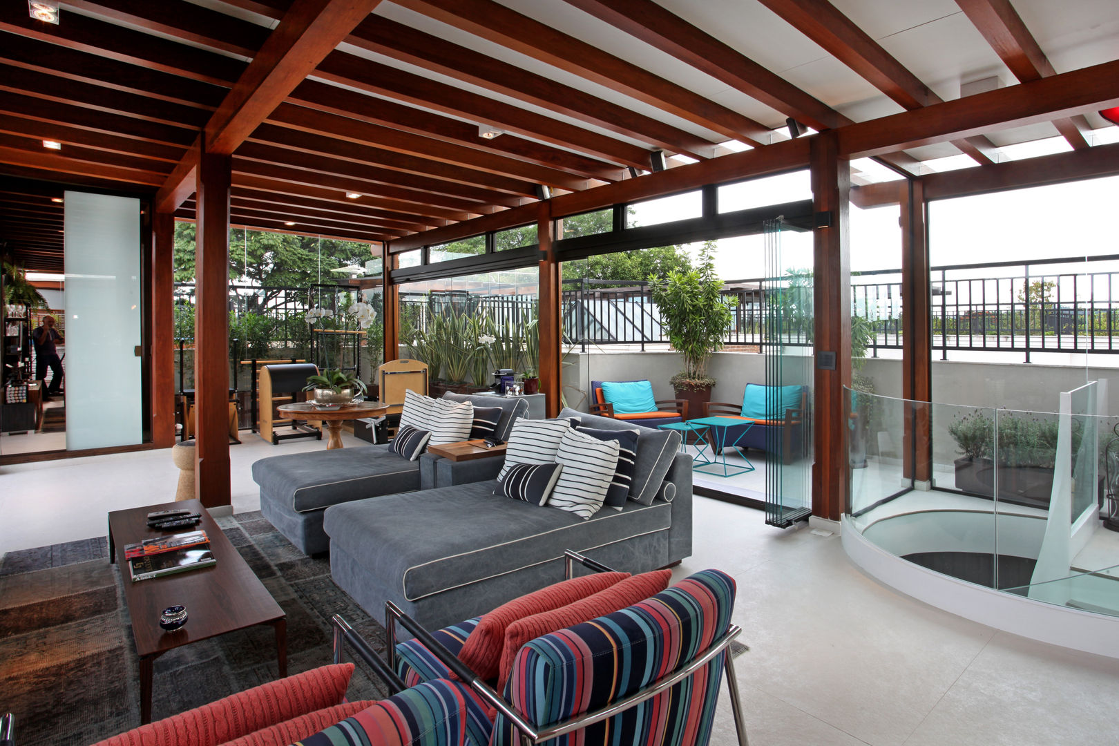 homify Moderner Balkon, Veranda & Terrasse