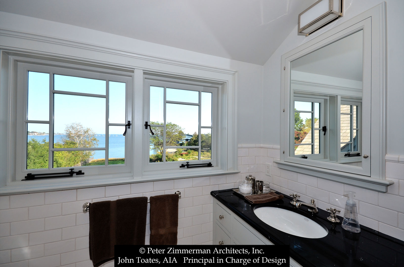 Queen Anne Addition & Renovation - Westport, CT, John Toates Architecture and Design John Toates Architecture and Design Phòng tắm phong cách kinh điển