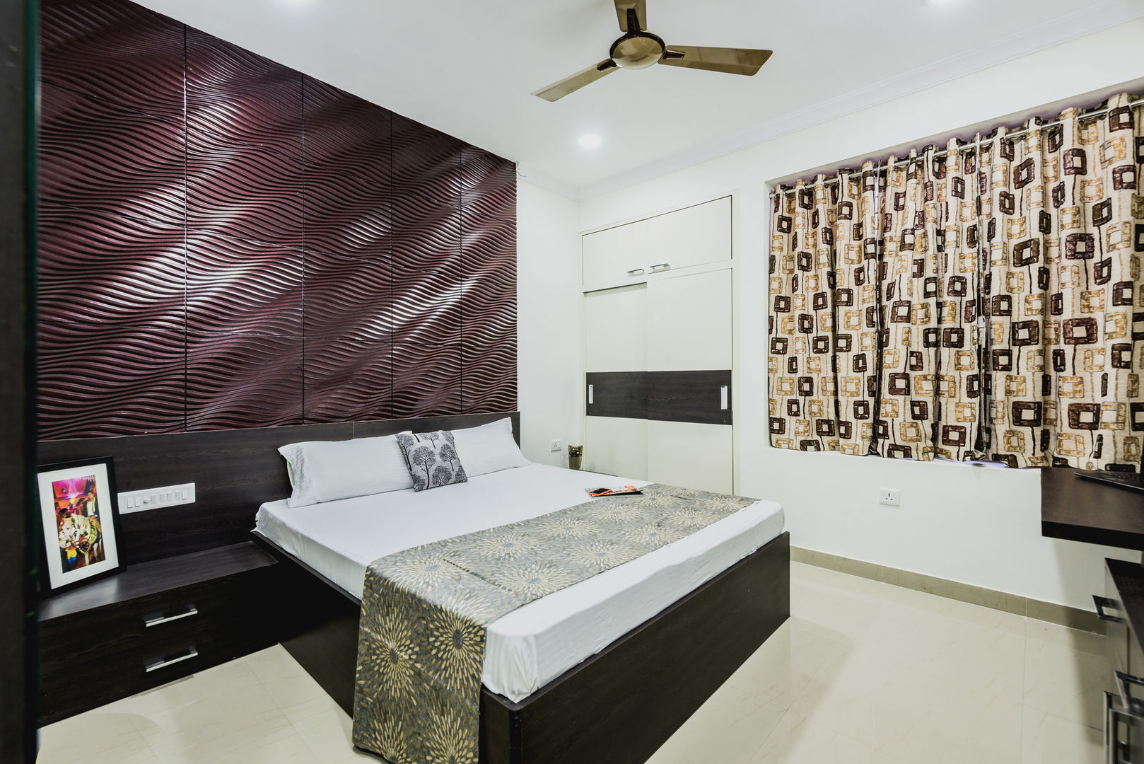 Interiors of Apartment at Parsvnath City Jodhpur, HGCG Architects HGCG Architects 臥室