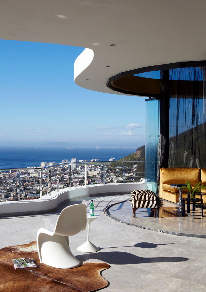 Head Road Glamour, Jenny Mills Architects Jenny Mills Architects Patios views,flow,balcony,terrace,sculptural,atlantic,cape town