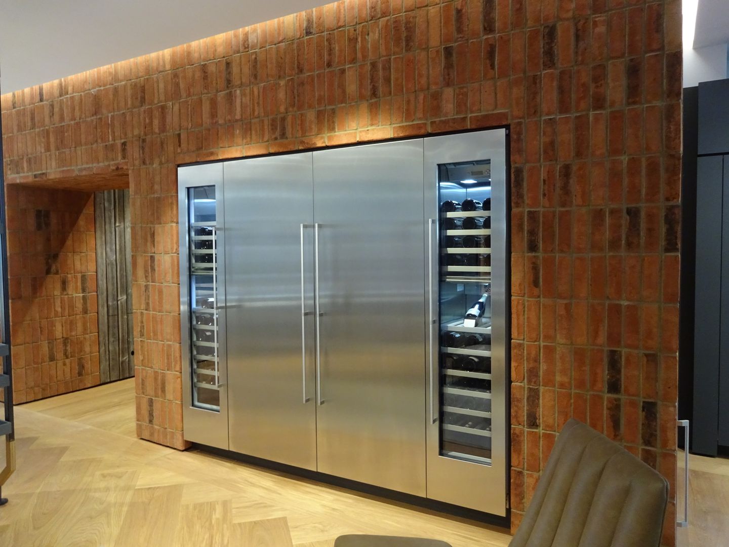 homify Modern Kitchen Electronics