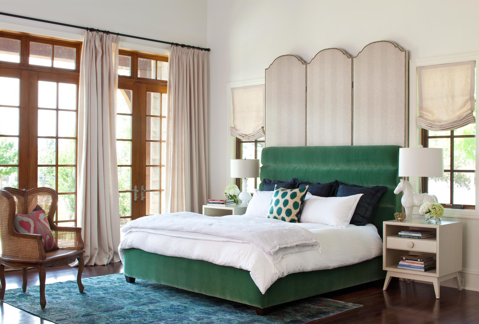 Buell Mansion Remix, Andrea Schumacher Interiors Andrea Schumacher Interiors Classic style bedroom