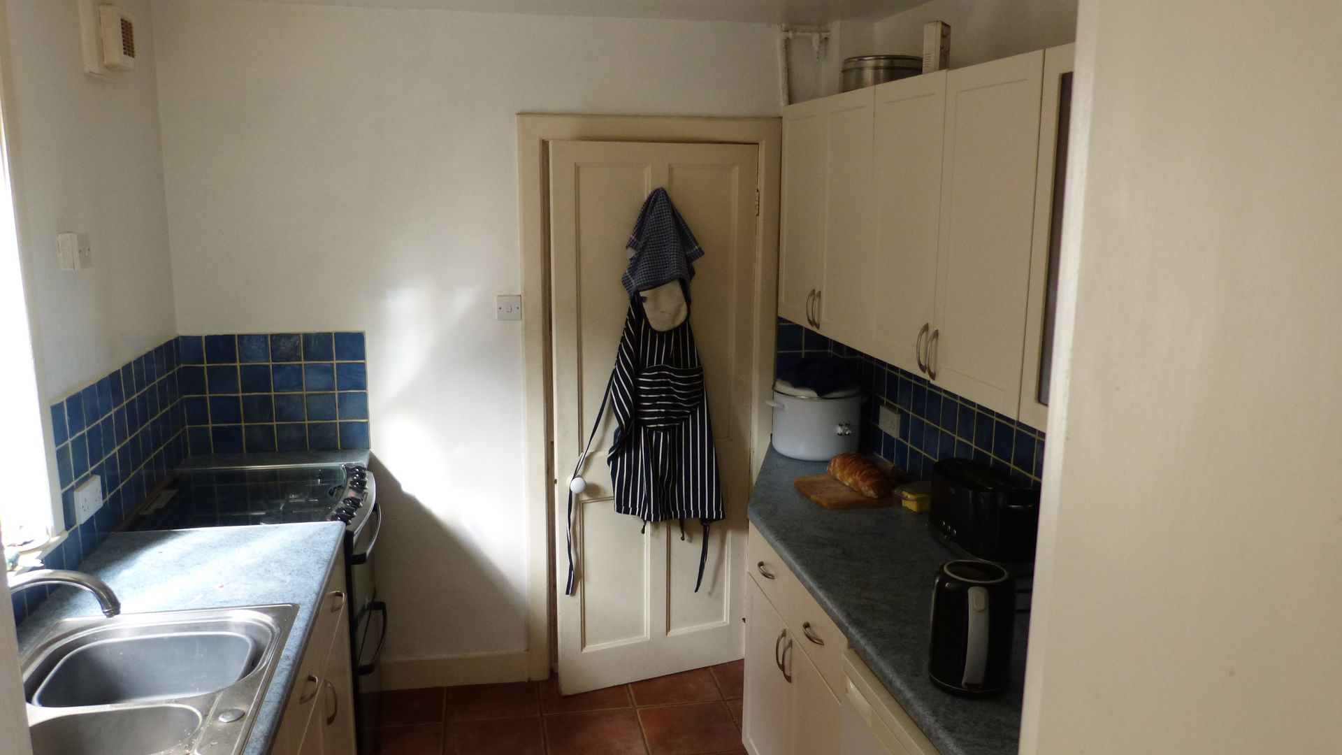 Nobilia Project 13 Laser 20mm matt laminate flat door in a mineral grey Eco German Kitchens Cozinhas modernas MDF Before