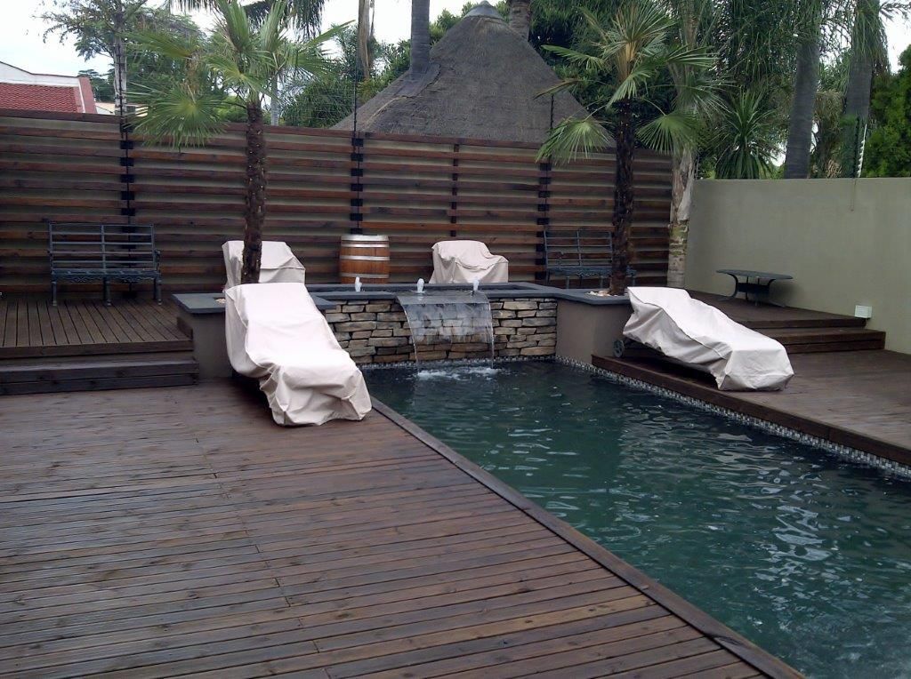 Project Completed by Liquid Landscapes, Liquid Landscapes Liquid Landscapes Kolam Renang Modern