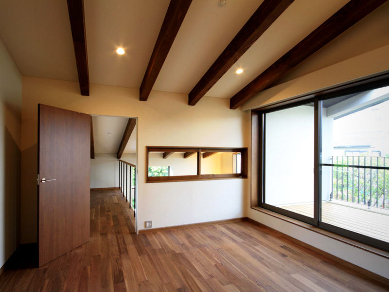 homify Quartos modernos Madeira Acabamento em madeira